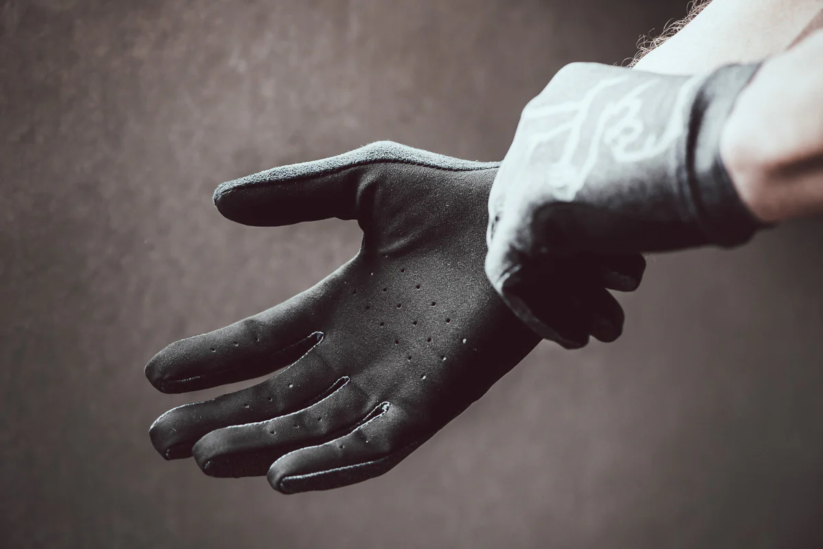 Habit Glove - Image 4