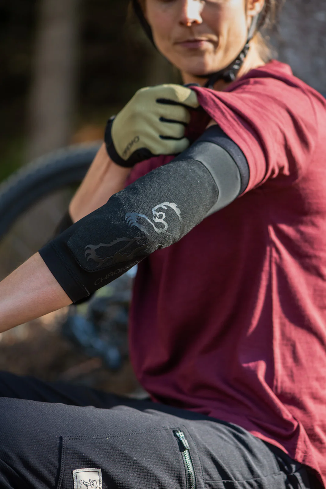 Shift Elbow Guard - Image 4